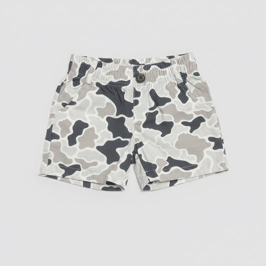 Cooler in Camo Shorts