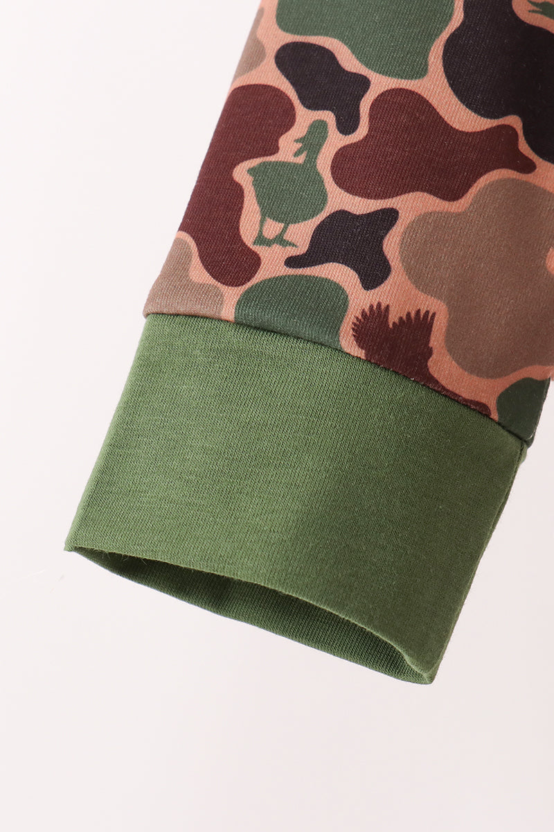 Green camouflage pocket jogger set